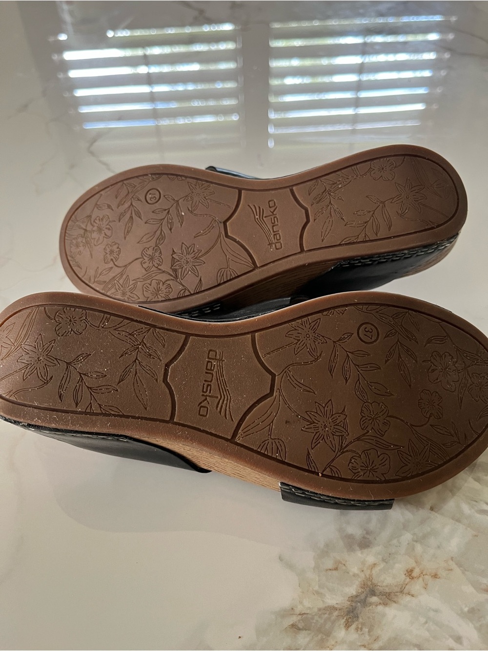 Dansko Black Leather Slide Sandals with Wide Straps - Picture 4 of 4
